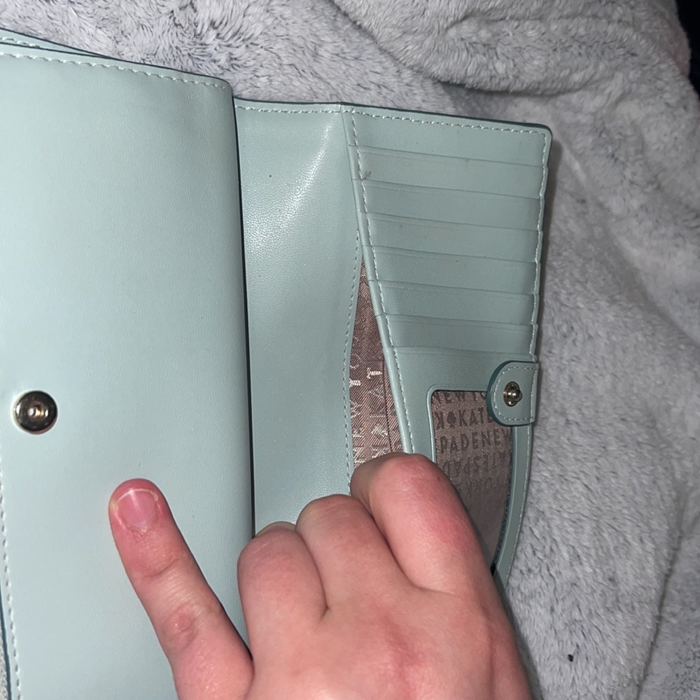 SOLD Kate Spade snap closure wallet - Picture 8 of 9